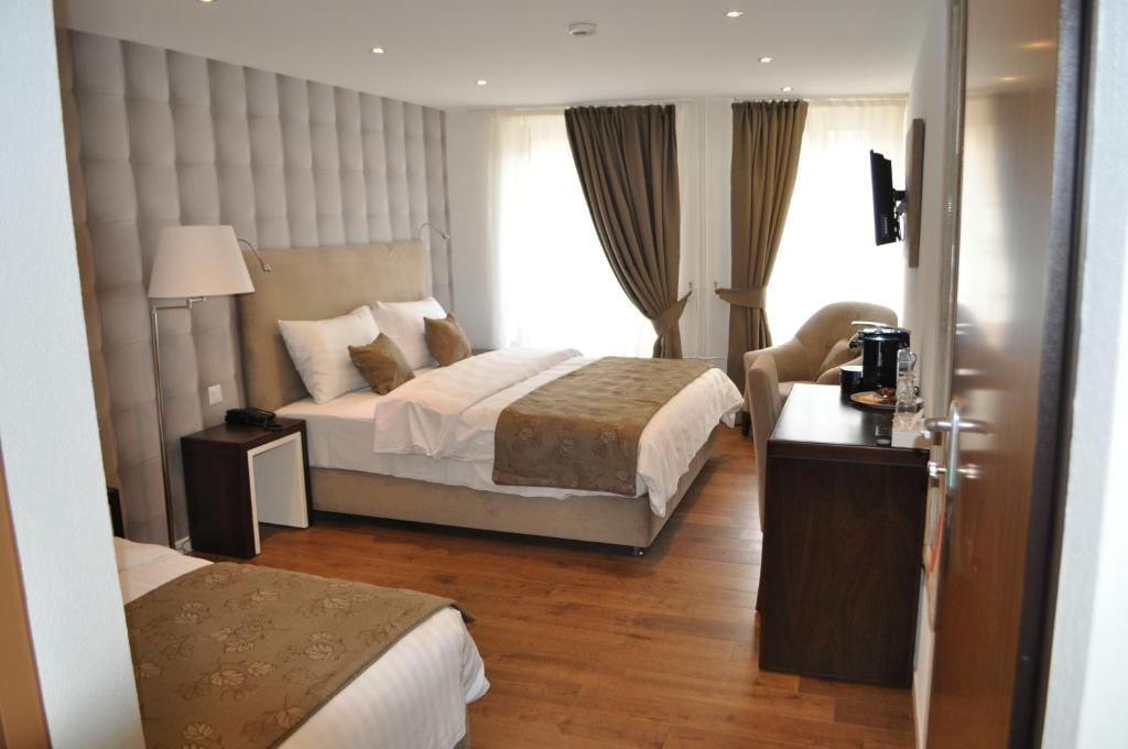 Hotel De Savoie مورغز الغرفة الصورة