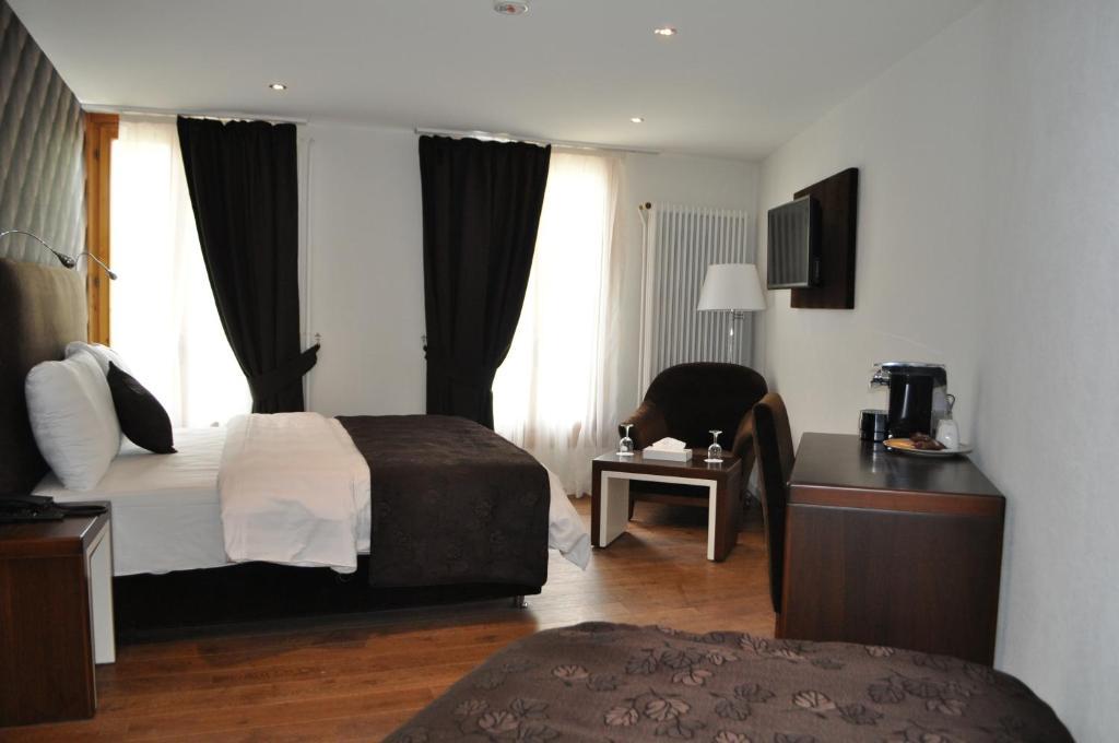 Hotel De Savoie مورغز الغرفة الصورة